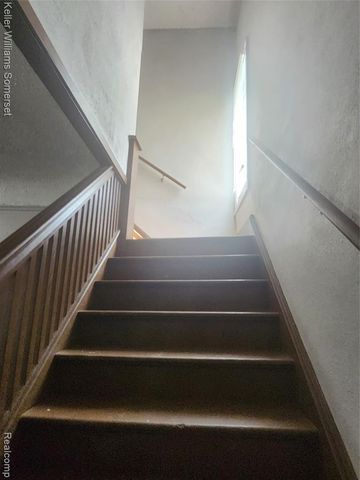 2989 Clairmount Street, Detroit, MI 48206