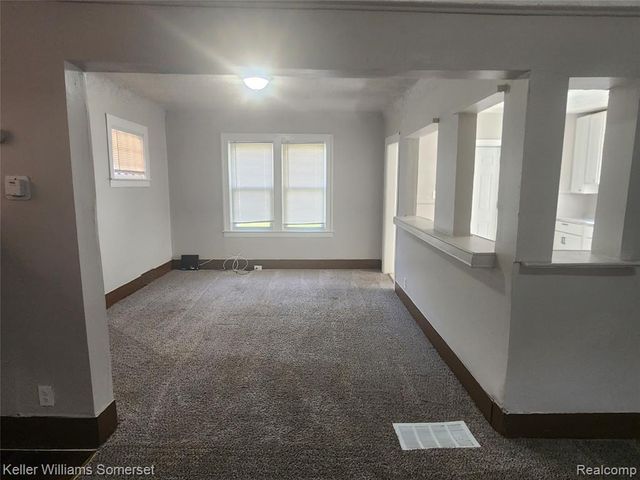 2989 Clairmount Street, Detroit, MI 48206