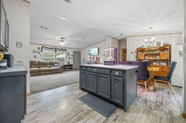 440 River Road, Goodrich, TX 77335