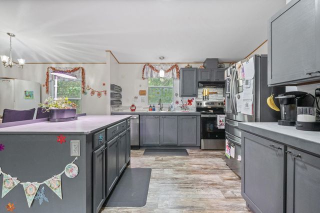 440 River Road, Goodrich, TX 77335