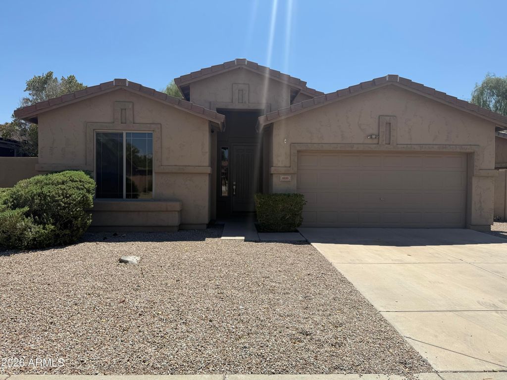 6223 W WIKIEUP Lane, Glendale, AZ 85308 — exterior