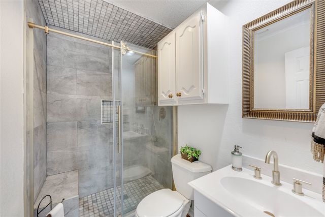 7204 Debbe Drive, Dallas, TX 75252