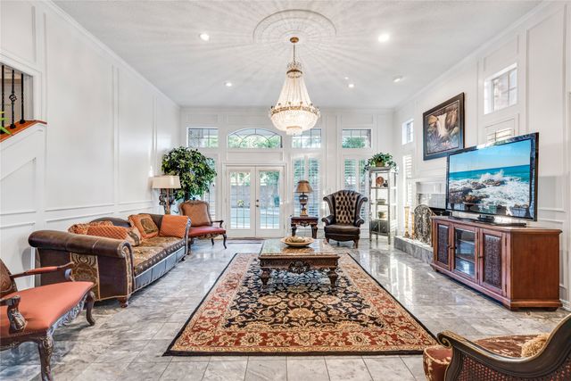 7204 Debbe Drive, Dallas, TX 75252