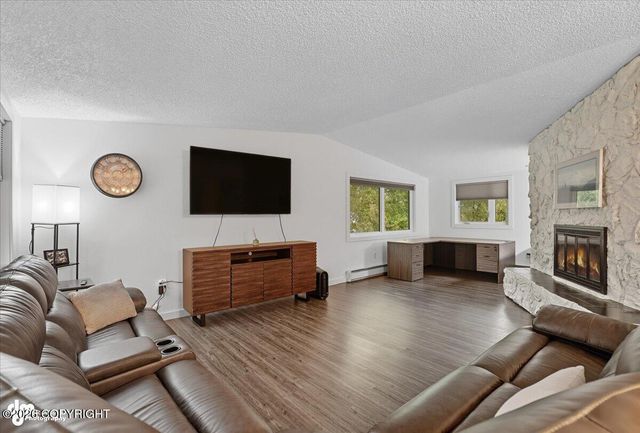 3801 Runestad Circle, Anchorage, AK 99502