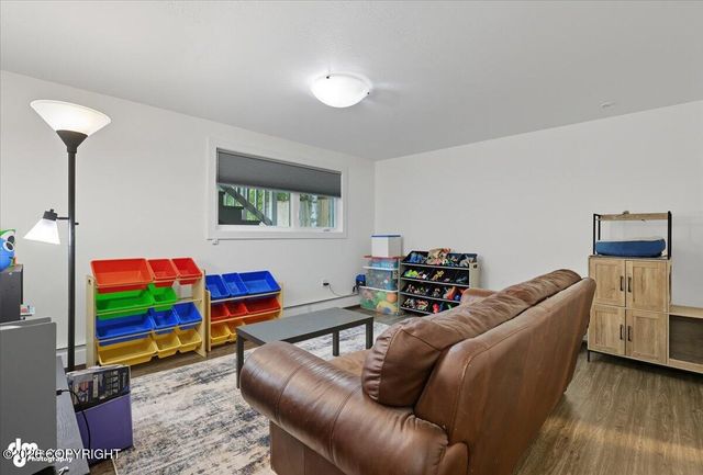 3801 Runestad Circle, Anchorage, AK 99502