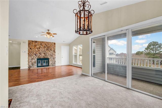 227 Dockside Dr Apt C, Hampton, VA 23669