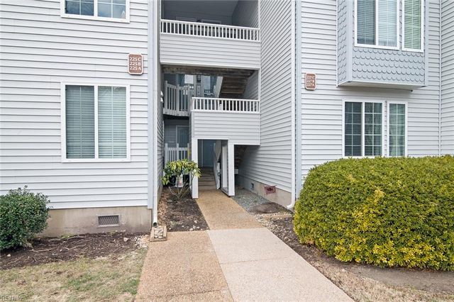 227 Dockside Dr Apt C, Hampton, VA 23669