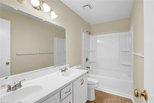 227 Dockside Dr Apt C, Hampton, VA 23669