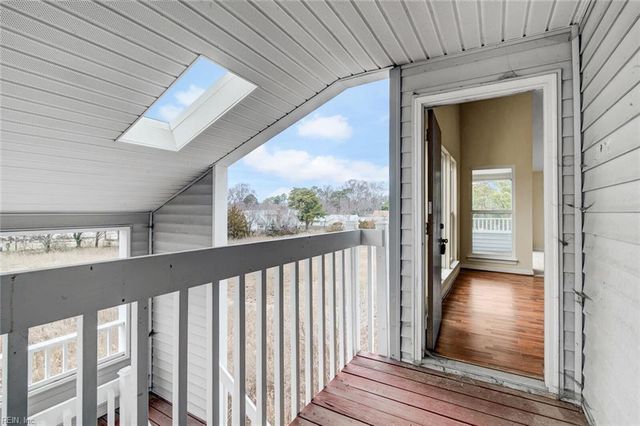 227 Dockside Dr Apt C, Hampton, VA 23669