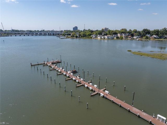 227 Dockside Dr Apt C, Hampton, VA 23669