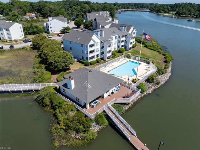 227 Dockside Dr Apt C, Hampton, VA 23669