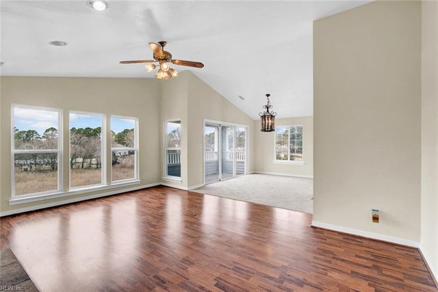 227 Dockside Dr Apt C, Hampton, VA 23669