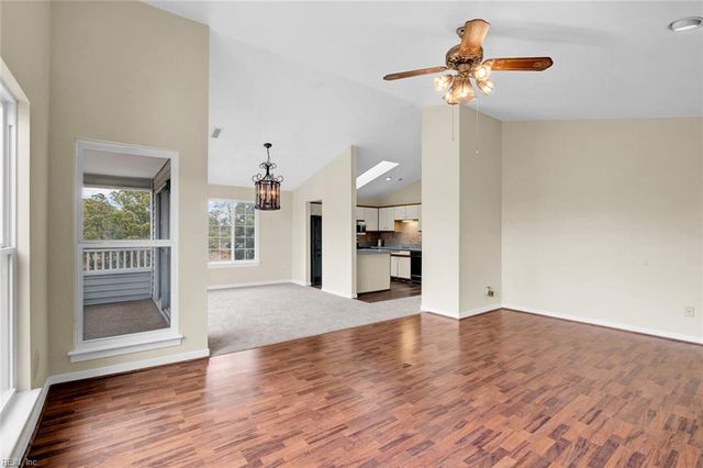 227 Dockside Dr Apt C, Hampton, VA 23669