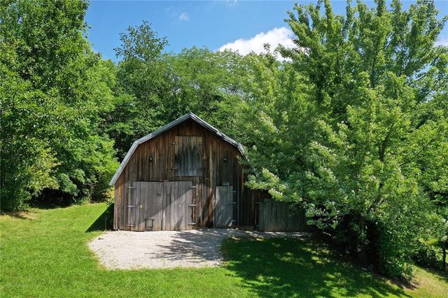 11118 Shach Creek Road, Excelsior Springs, MO 64024