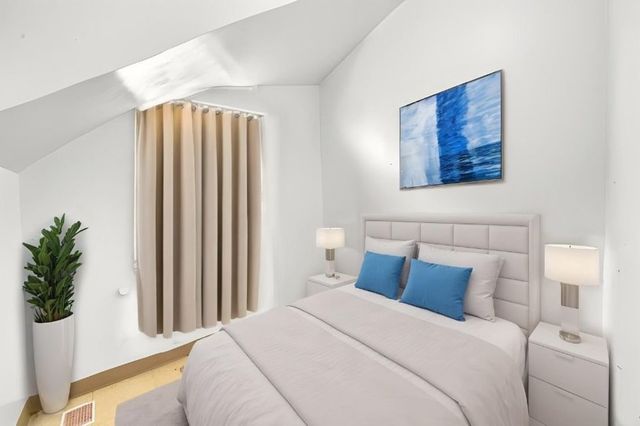 5517 S Justine Street, Chicago, IL 60636