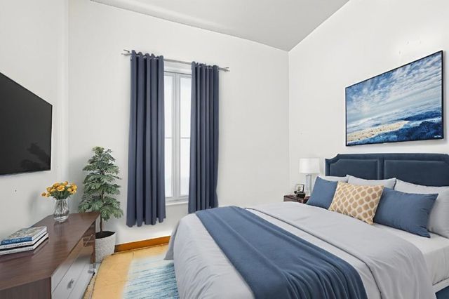 5517 S Justine Street, Chicago, IL 60636