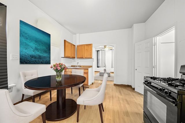 5517 S Justine Street, Chicago, IL 60636