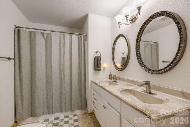 517 Pheasant Street, Lake Lure, NC 28746