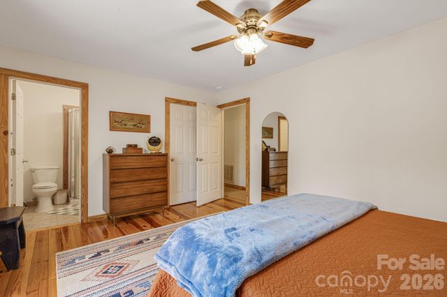 517 Pheasant Street, Lake Lure, NC 28746