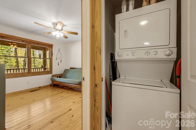 517 Pheasant Street, Lake Lure, NC 28746