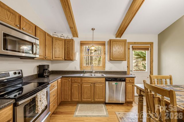 517 Pheasant Street, Lake Lure, NC 28746