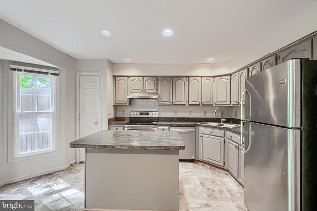 6635 COMMODORE CT, New Market, MD 21774