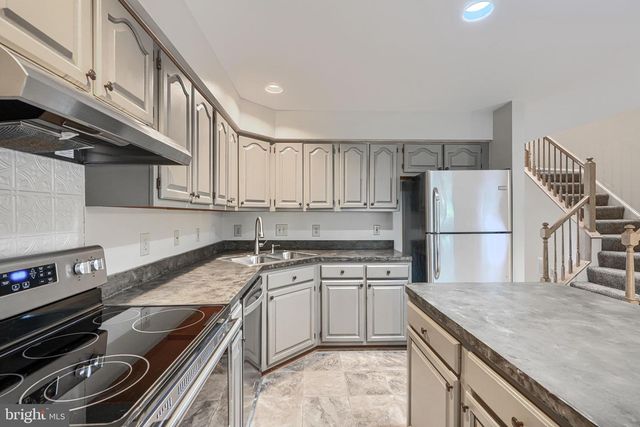 6635 COMMODORE CT, New Market, MD 21774