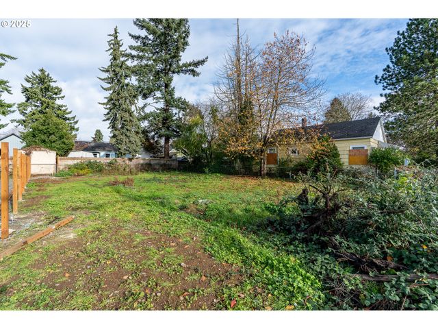 0 Se REEDWAY St, Portland, OR 97266