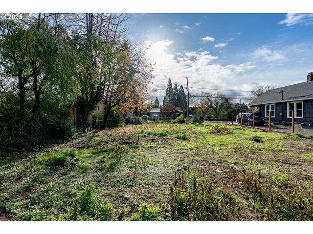 0 Se REEDWAY St, Portland, OR 97266