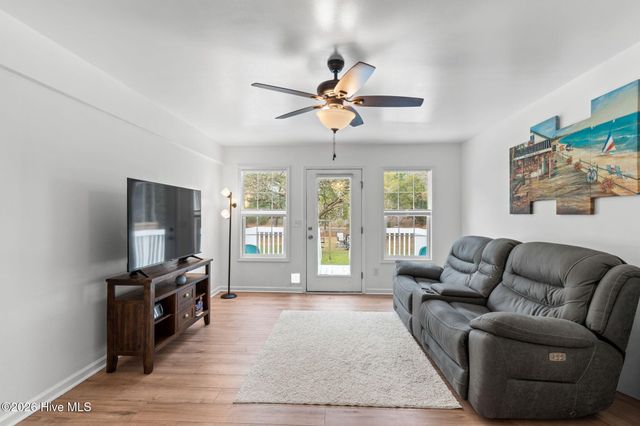 410 Harper Lake Drive, Southport, NC 28461