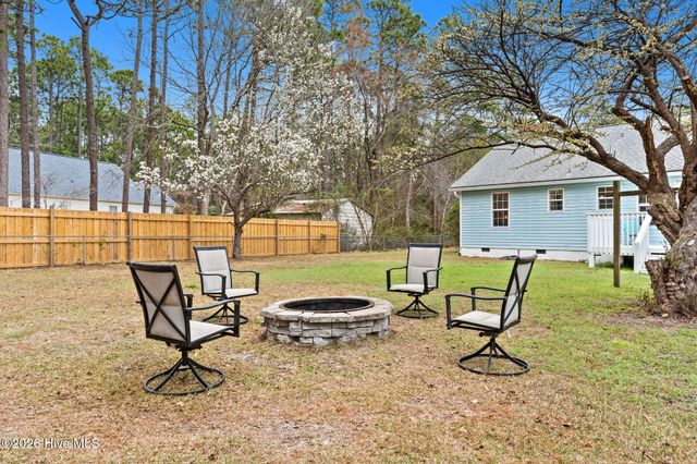 410 Harper Lake Drive, Southport, NC 28461