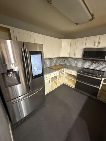 2020 Ridge Drive 11, Saint Louis Park, MN 55416