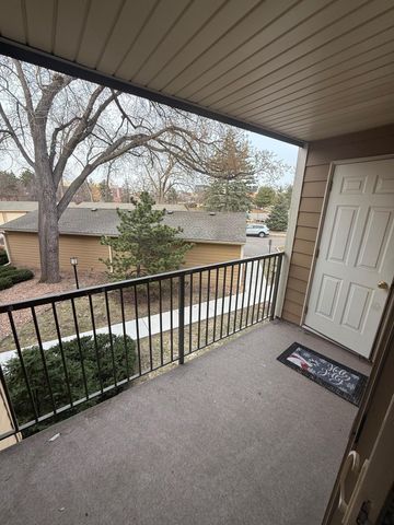 2020 Ridge Drive 11, Saint Louis Park, MN 55416