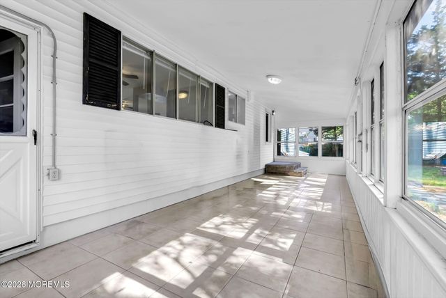 7 Center Place, Toms River, NJ 08753