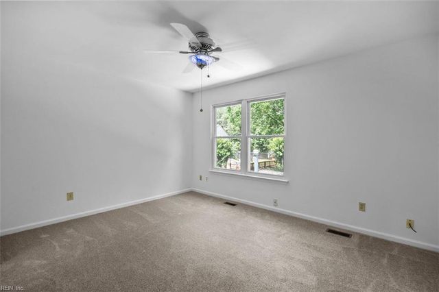 618 Mill Landing RD, Chesapeake, VA 23322