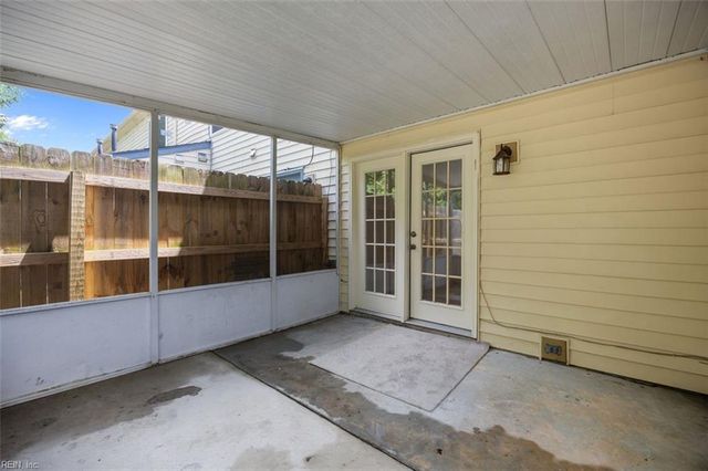 618 Mill Landing RD, Chesapeake, VA 23322