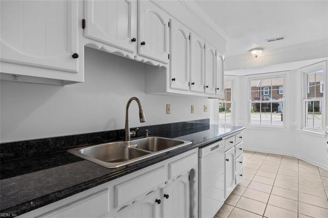 618 Mill Landing RD, Chesapeake, VA 23322