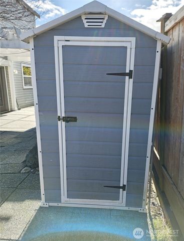 1703 32nd Street, Anacortes, WA 98221