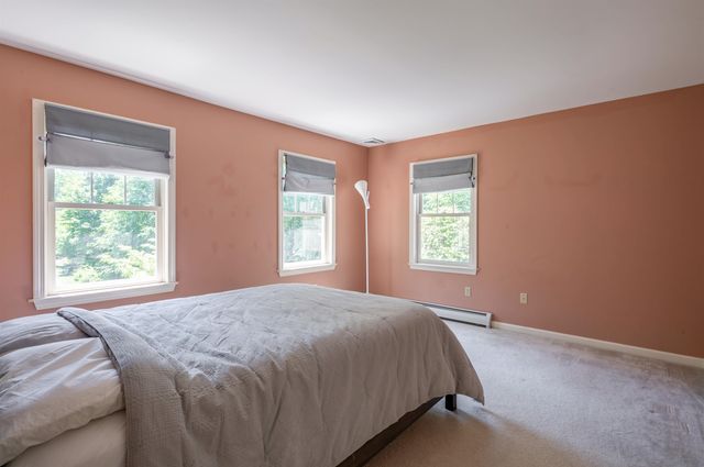 67 Sargent Road, Hollis, NH 03049