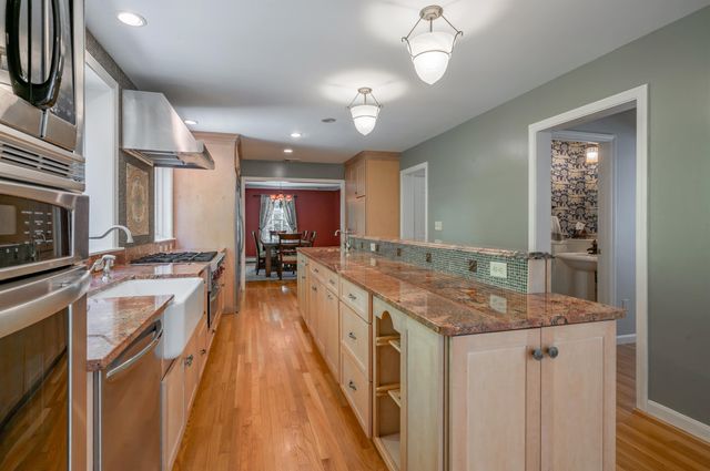 67 Sargent Road, Hollis, NH 03049