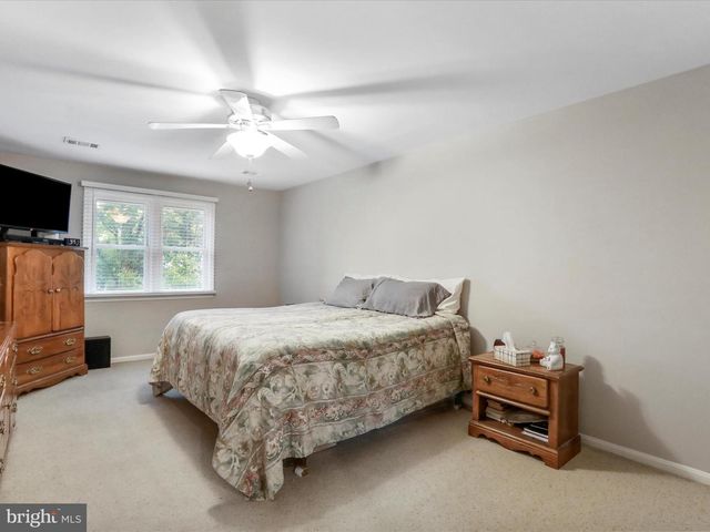 19 BUTTERNUT WAY, Sterling, VA 20164