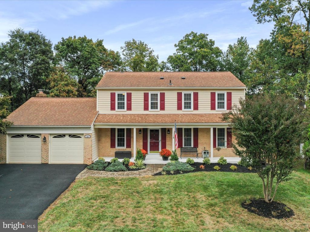 19 BUTTERNUT WAY, Sterling, VA 20164