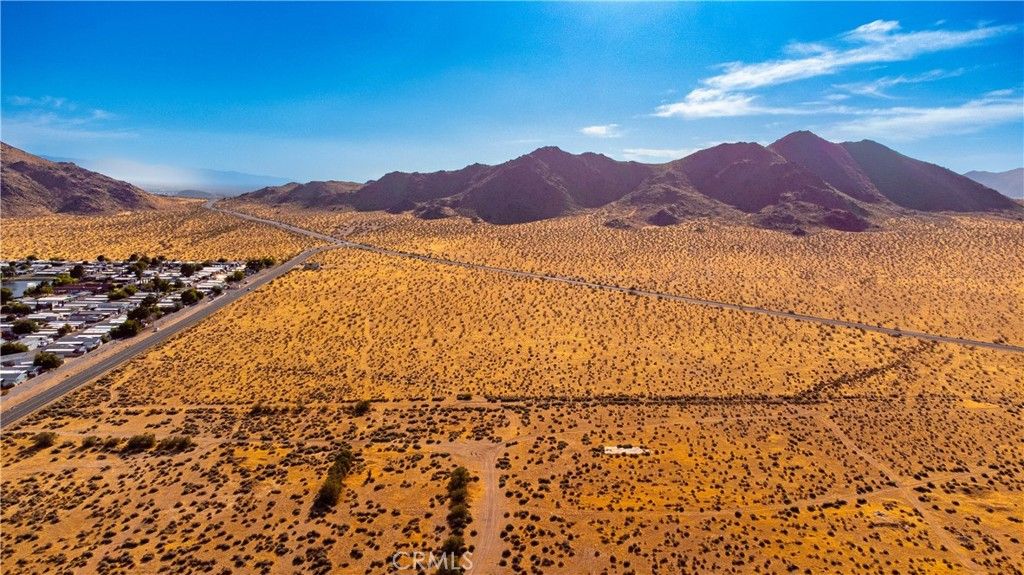 Image 11 of property listing at 0 Waalew, Apple Valley, CA 92307