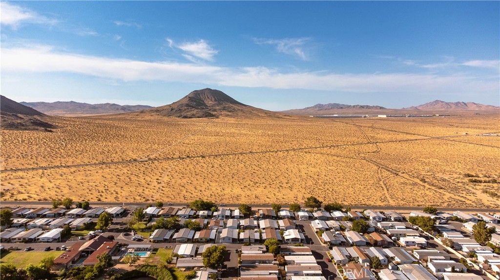Image 4 of property listing at 0 Waalew, Apple Valley, CA 92307