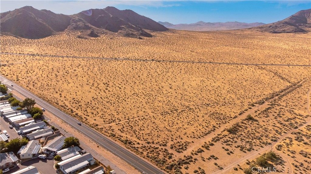 Image 9 of property listing at 0 Waalew, Apple Valley, CA 92307