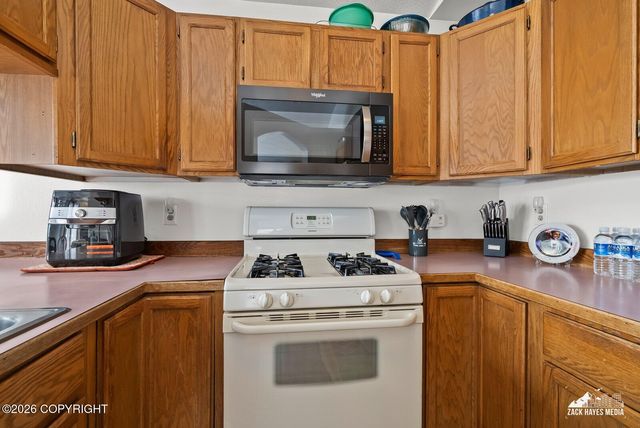 6010 Longoria Circle, Anchorage, AK 99504