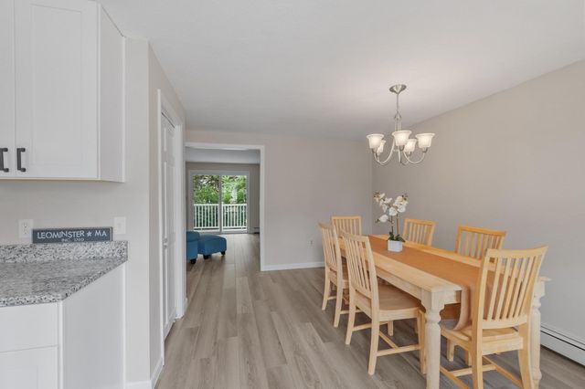 4 Sycamore Dr 4, Leominster, MA 01453
