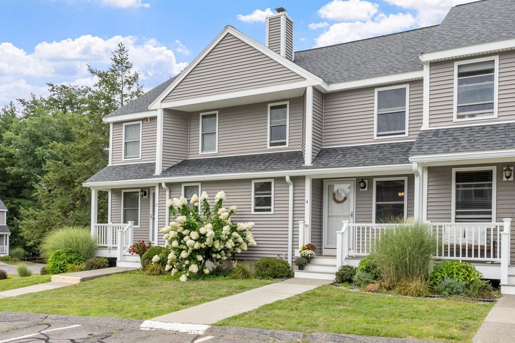 4 Sycamore Dr 4, Leominster, MA 01453
