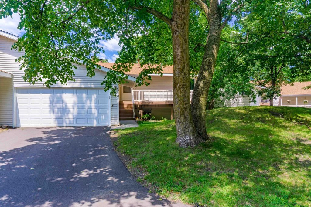 7922 Timber Lake Dr property