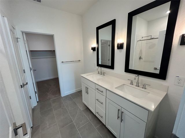 7811 Jade Crest Drive, Angleton, TX 77515